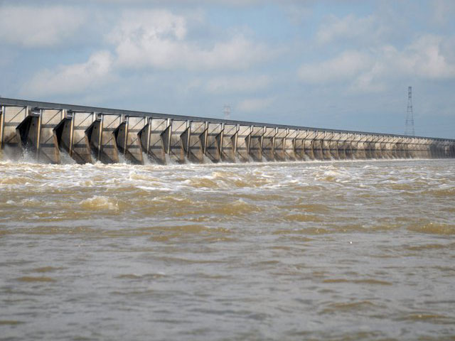 Pictured is the Bonnet Carre Diversionary Spillway located in St. Charles Parish, Louisiana. It is part of the Mississippi River and Tributaries project (MRT) and is the southernmost floodway in the MRT system. The spillway reduces risk for New Orleans and other downstream communities during major floods on the Mississippi River. (Photo courtesy of USACE, New Orleans District)